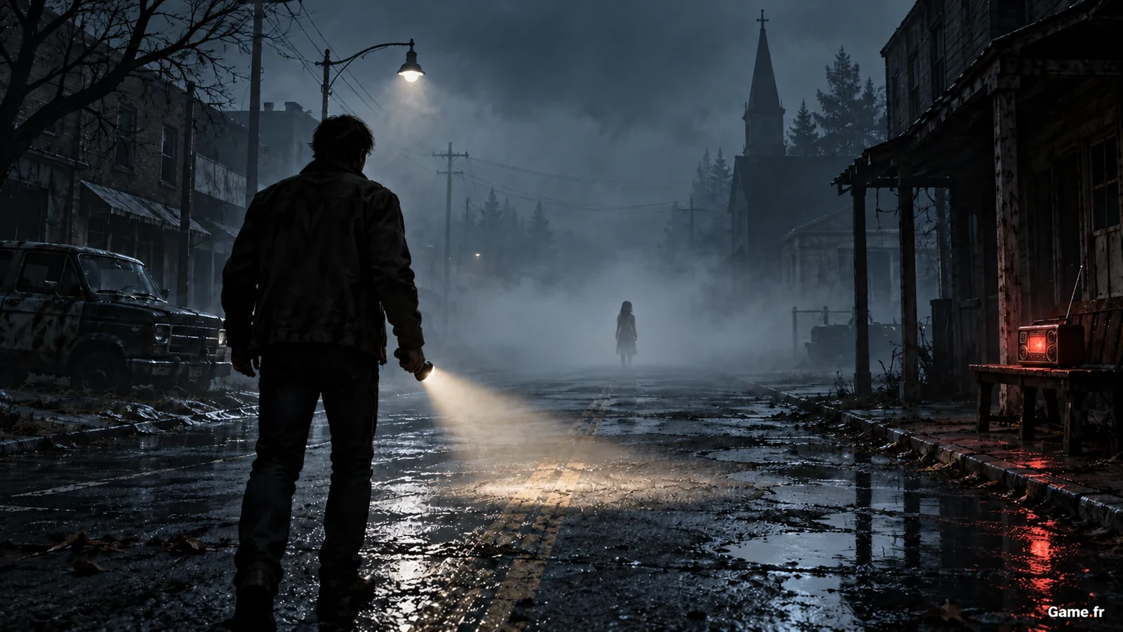 Illustration éditoriale : un homme avance dans une ville américaine noyée de brouillard, une lampe torche à la main, avec une silhouette au loin.